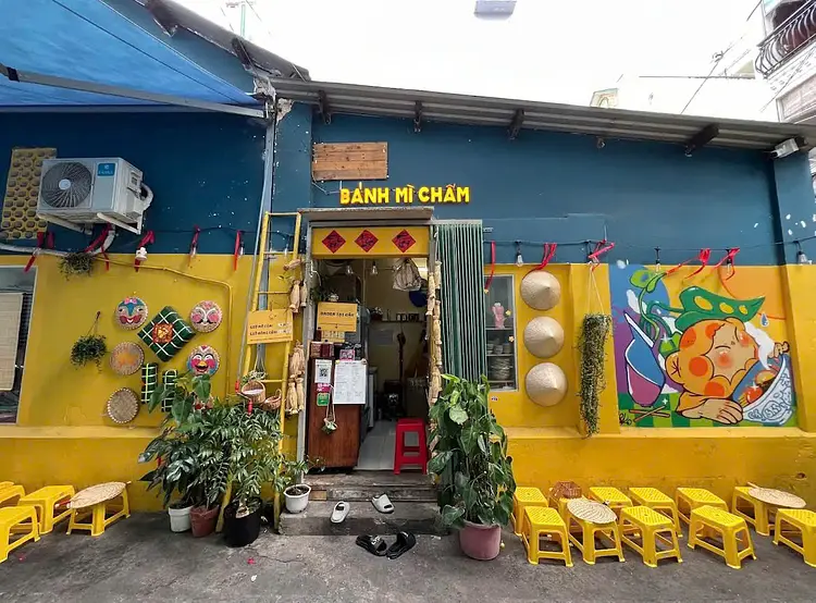 バインミーチャム・フンチューブス