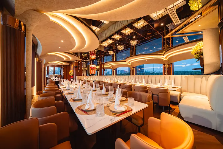 アイコン・サイゴン・クルーズ